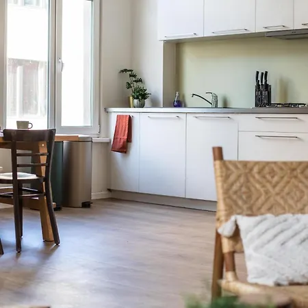 Chic 3br Near Antwerpen-centraal Station *